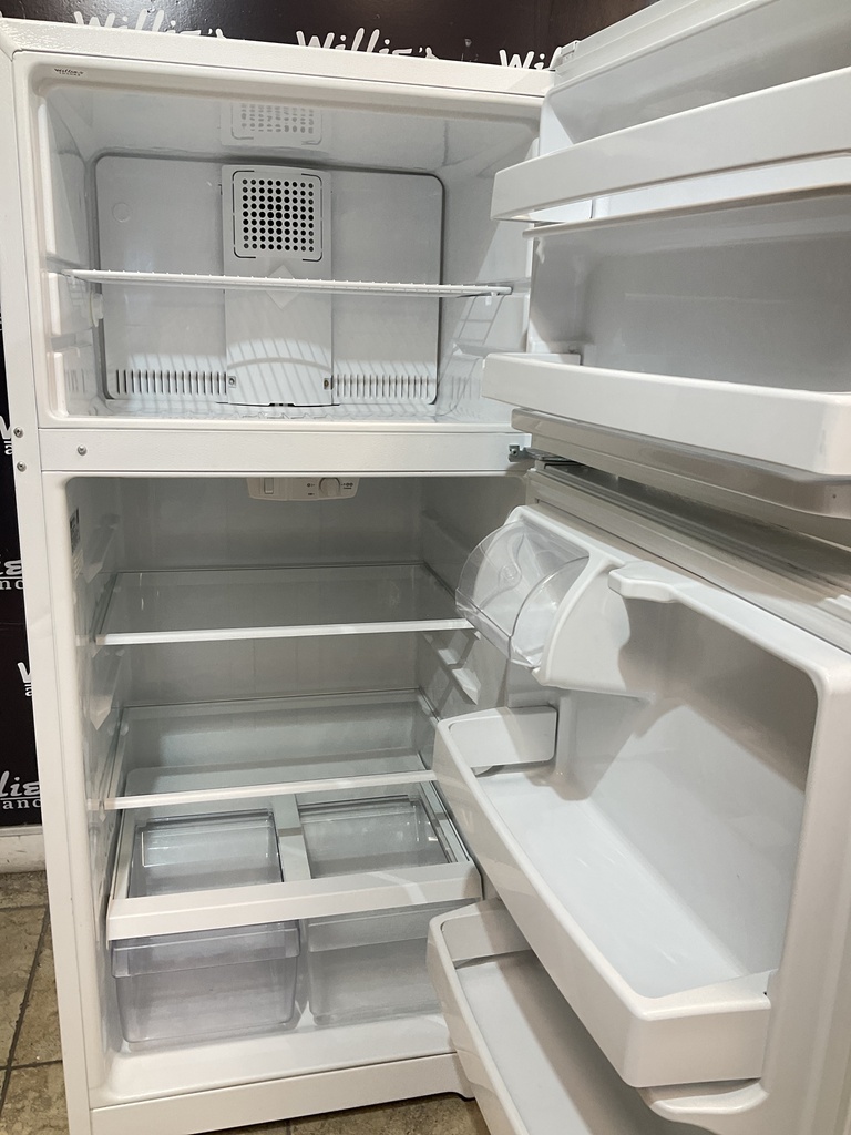 Ge Used Refrigerator Top and Bottom 28x61 1/2” (White) 