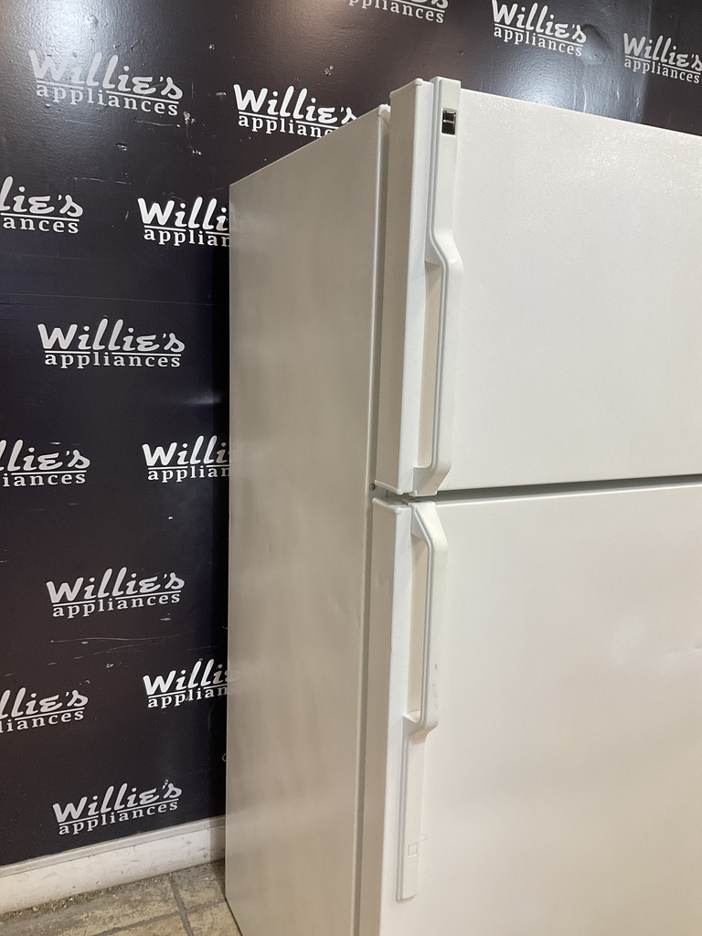 Hotpoint Used Refrigerator Top and Bottom 28x61 1/2” (White) 