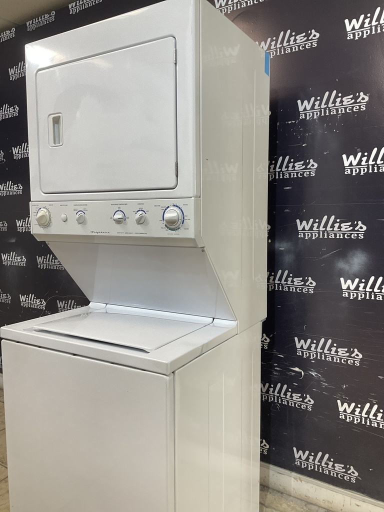 Frigidaire Used Electric Unit Stackable 220volts (30 AMP) 27x74 {no cord} (White) 