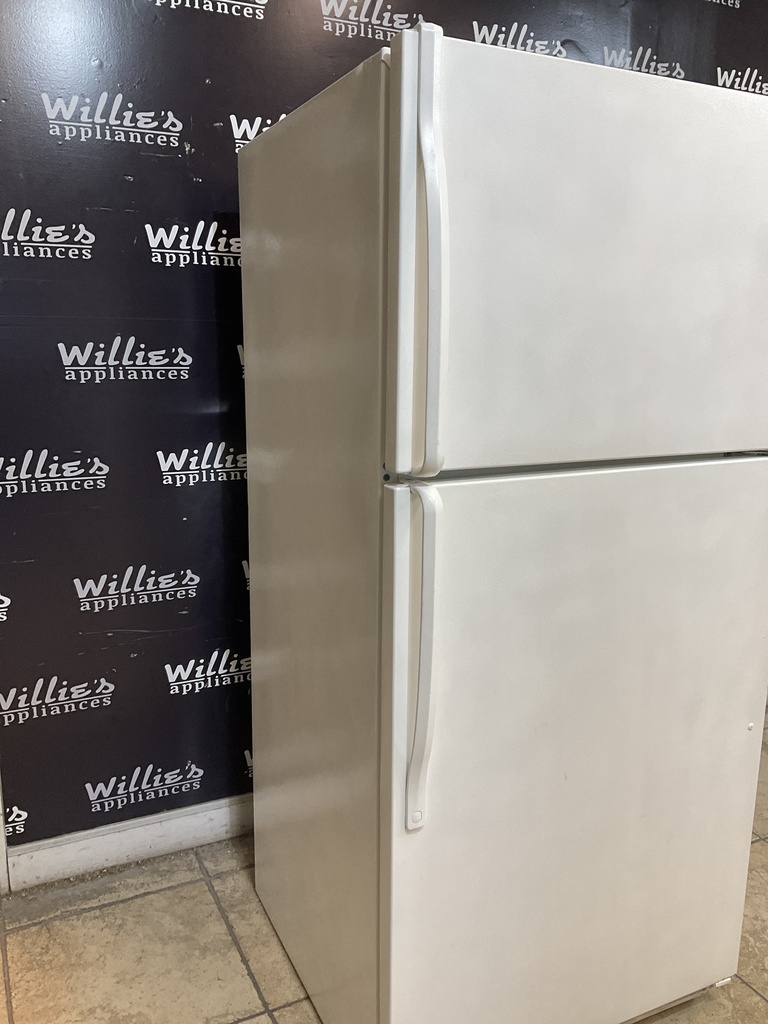 Whirlpool Used Refrigerator Top and Bottom 30x66 