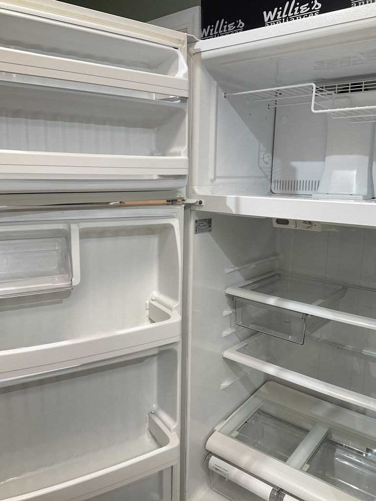 Ge Used Refrigerator Top and Bottom 28x67 1/2” (White) 