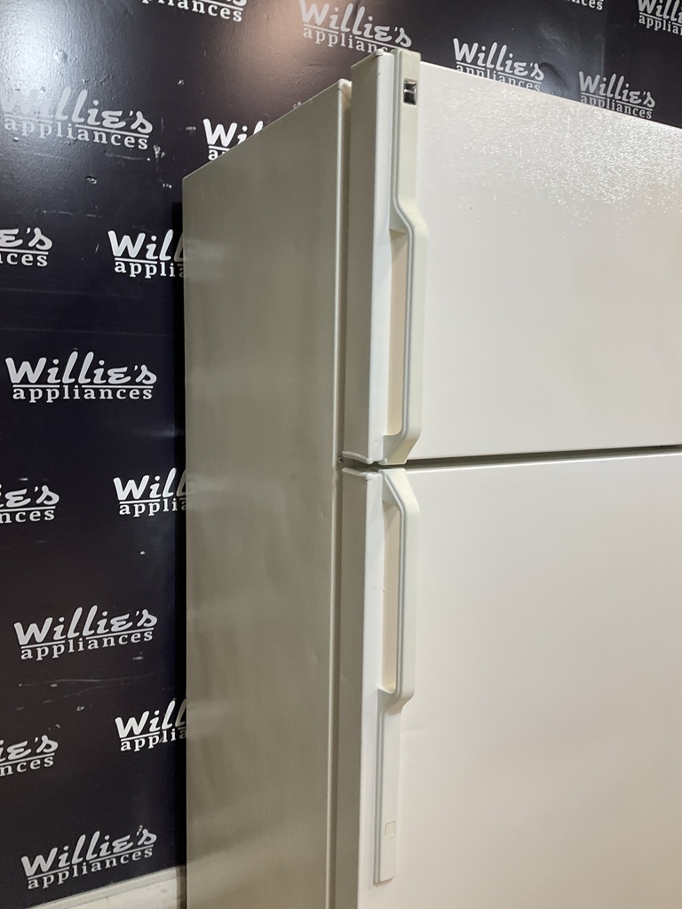 Hotpoint Used Refrigerator Top and Bottom 28x64 1/2” 