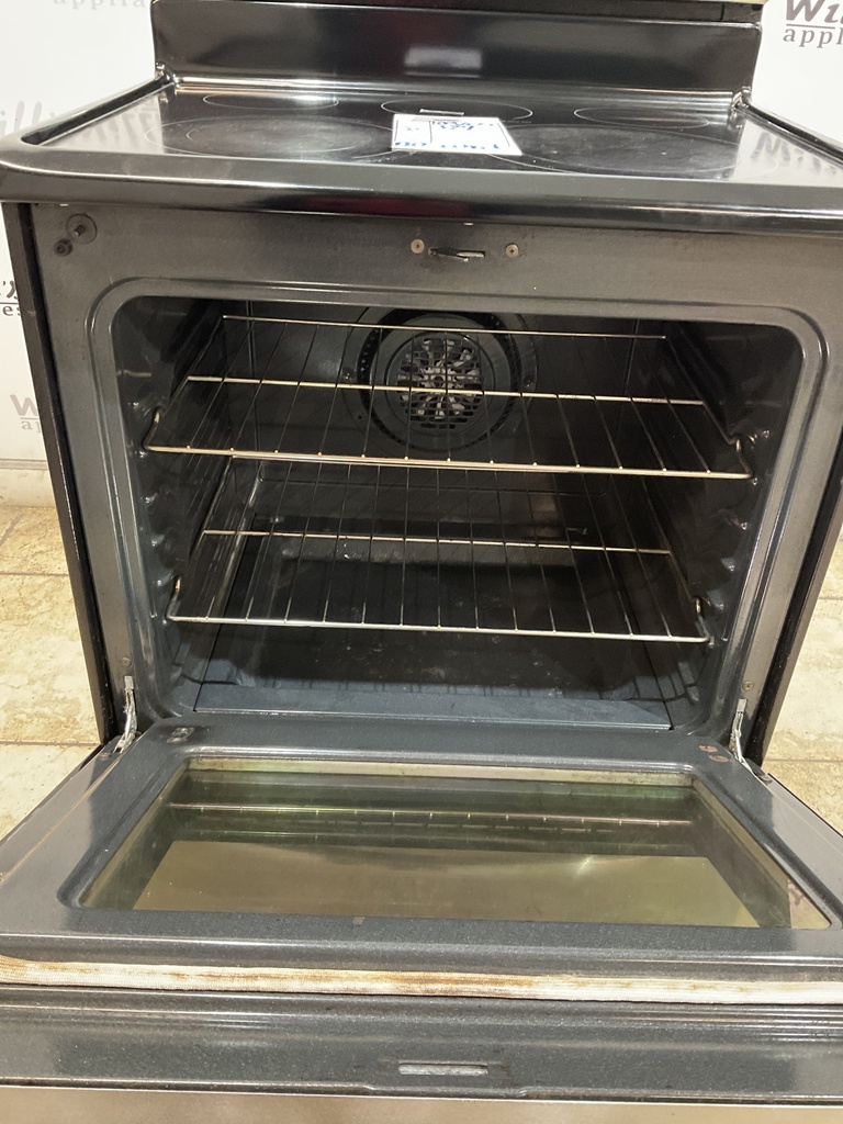 Frigidaire Used Electric Stove 30inches {no cord} 