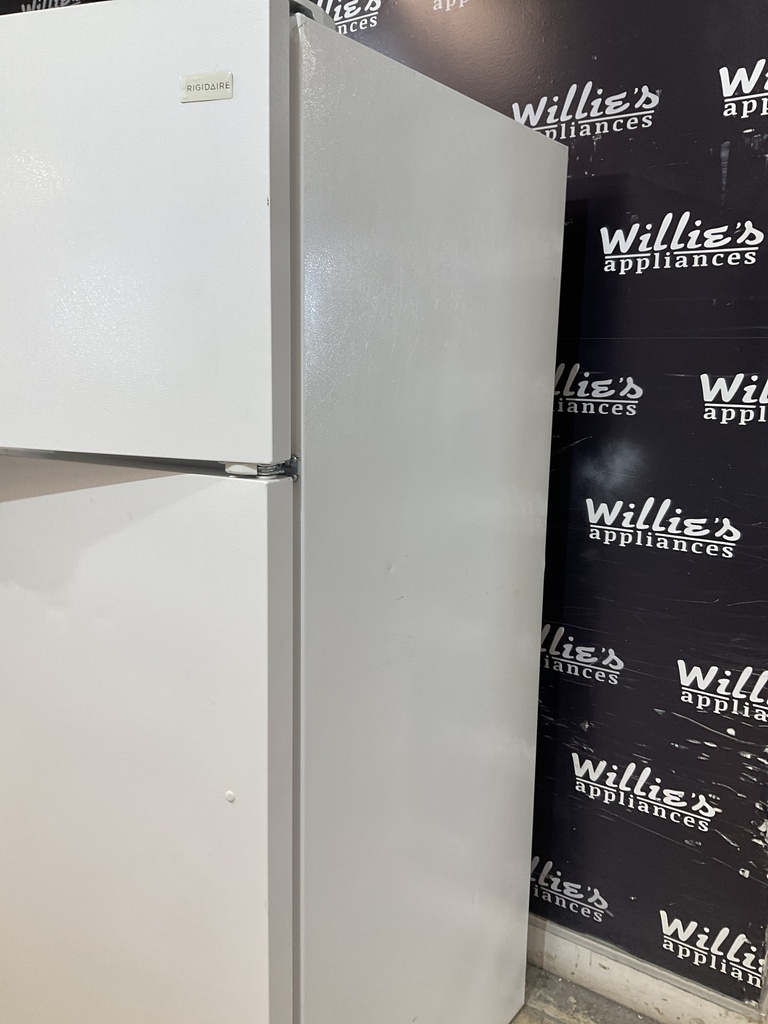 Frigidaire Used Refrigerator Top and Bottom 28 1/2” x 65 (White) 
