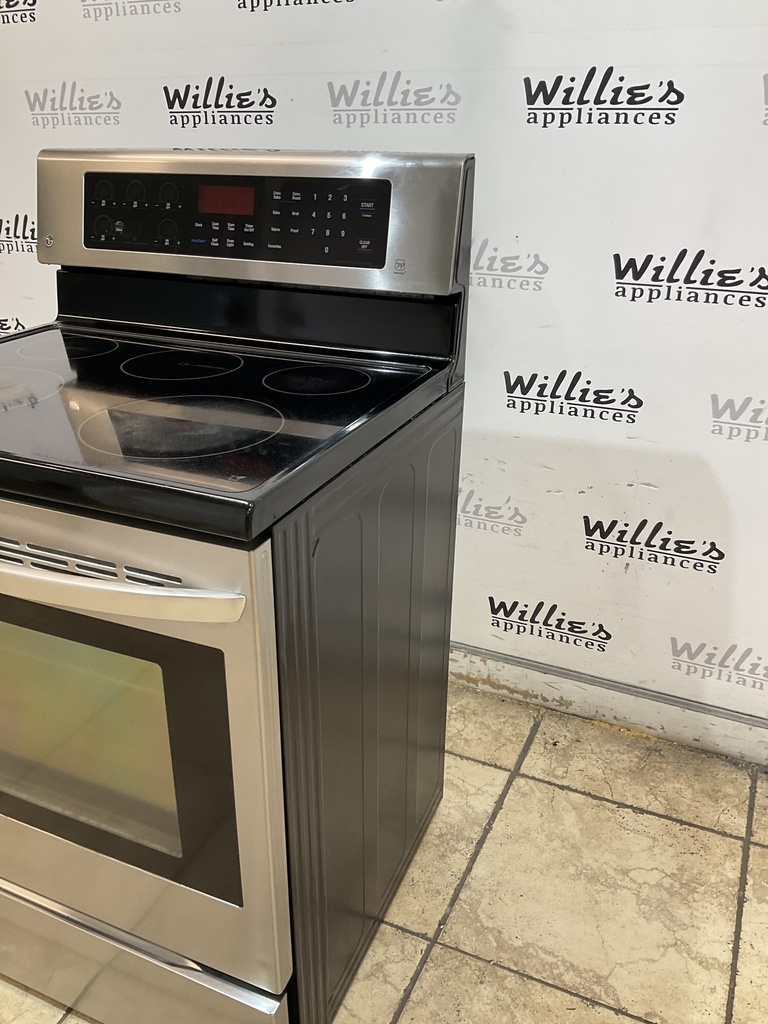 Lg Used Electric Stove 220volts (40/50 AMP) 30inches {no cord} (Stainless steel) 