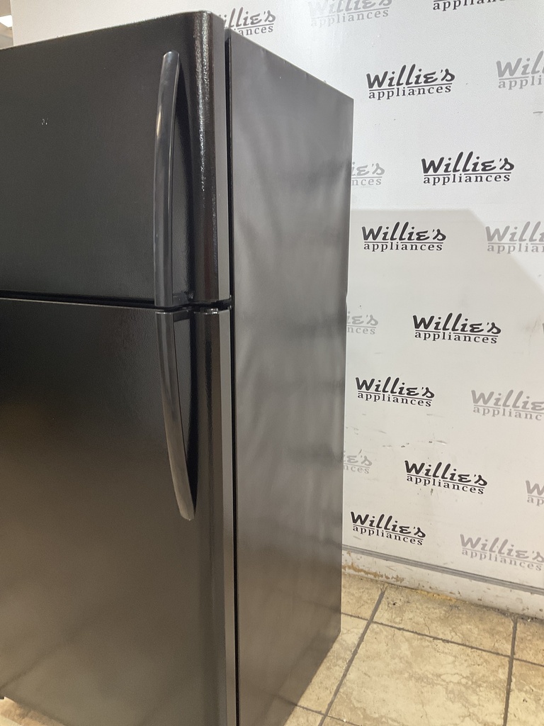 Frigidaire Used Refrigerator Top and Bottom 30x66 (Black) 