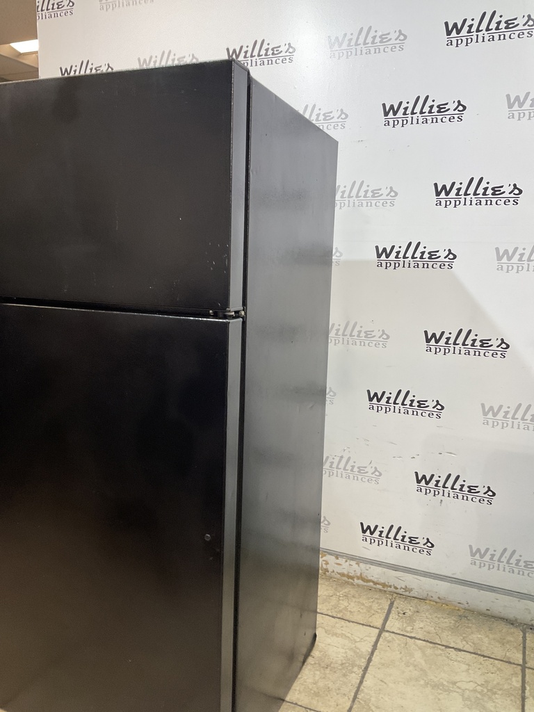 Hotpoint Used Refrigerator Top and Bottom 28x64 /2” (black) 