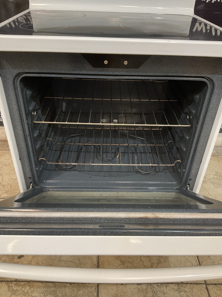 Ge Used Electric Stove 220volts (40/50 AMP) 30inches {no cord} (White) 