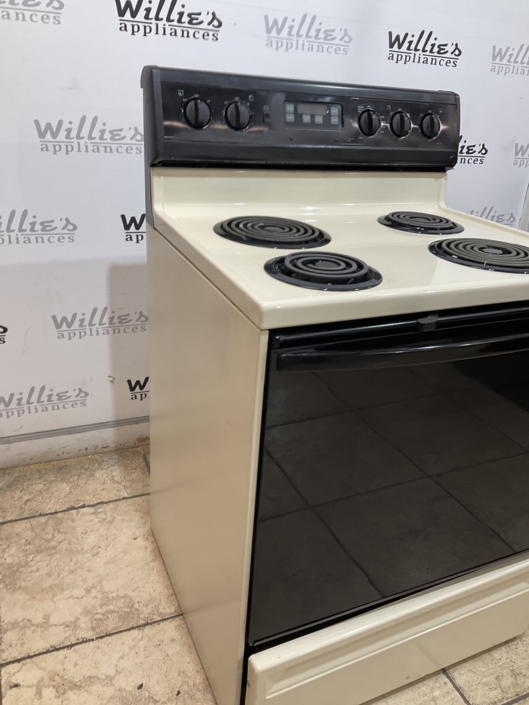 Amana Used Electric Stove 220volts (40/50 AMP) 30inches {3 prong} (Bisque/Black) 