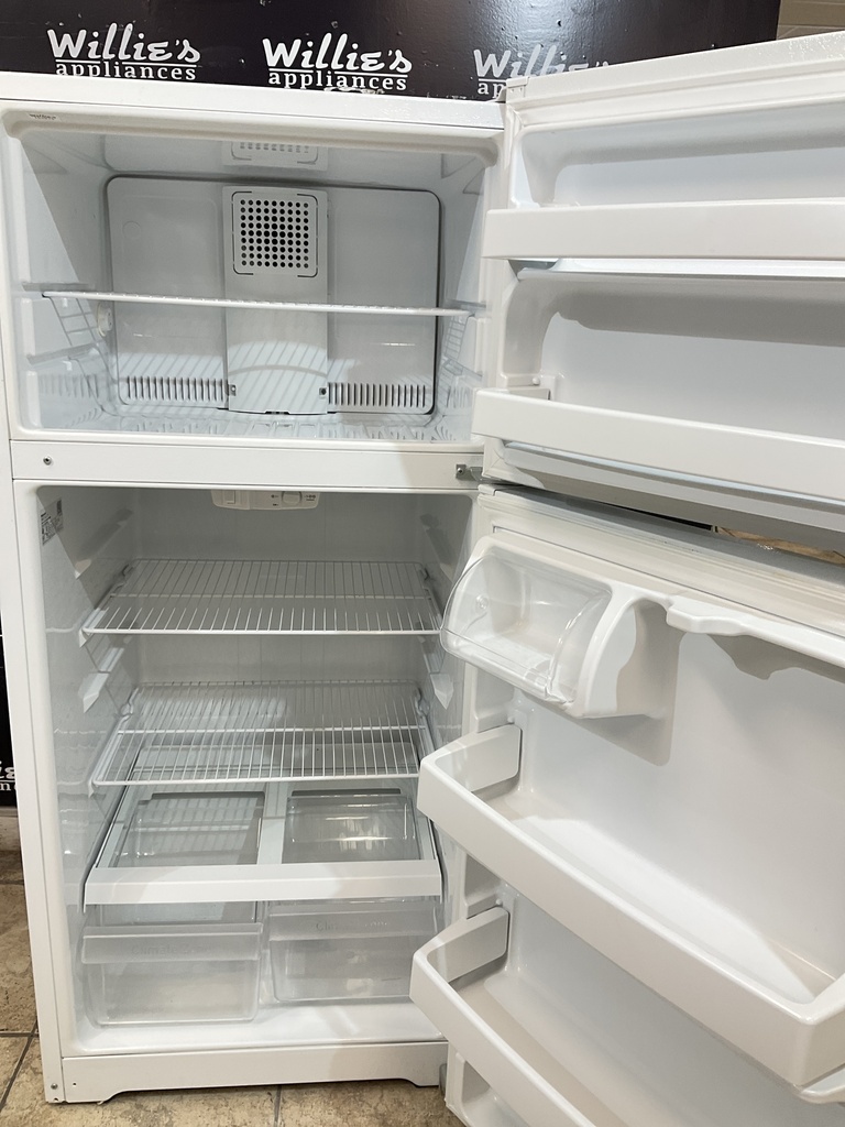 Hotpoint Used Refrigerator Top and Bottom 28x61 1/2” (White) 