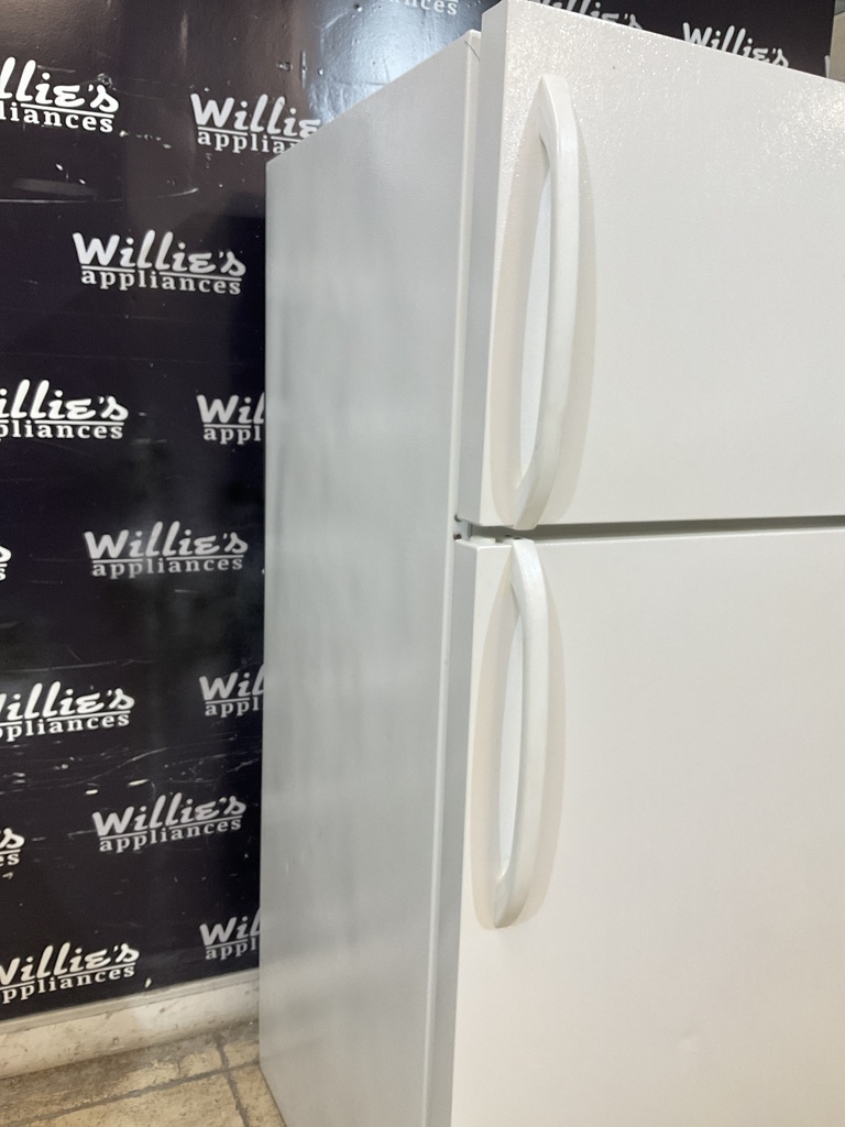 Frigidaire Used Refrigerator Top and Bottom 28x64 1/2” (White) 