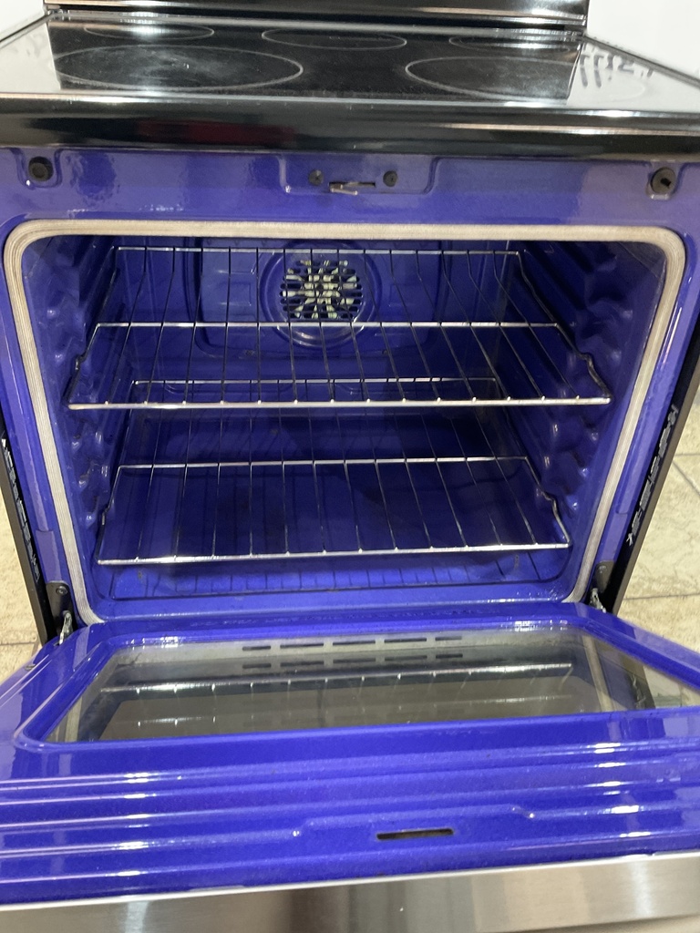 Lg Used Electric Stove 220volts (40/50 AMP) 30inches {3 prong} (Stainless Steel) 