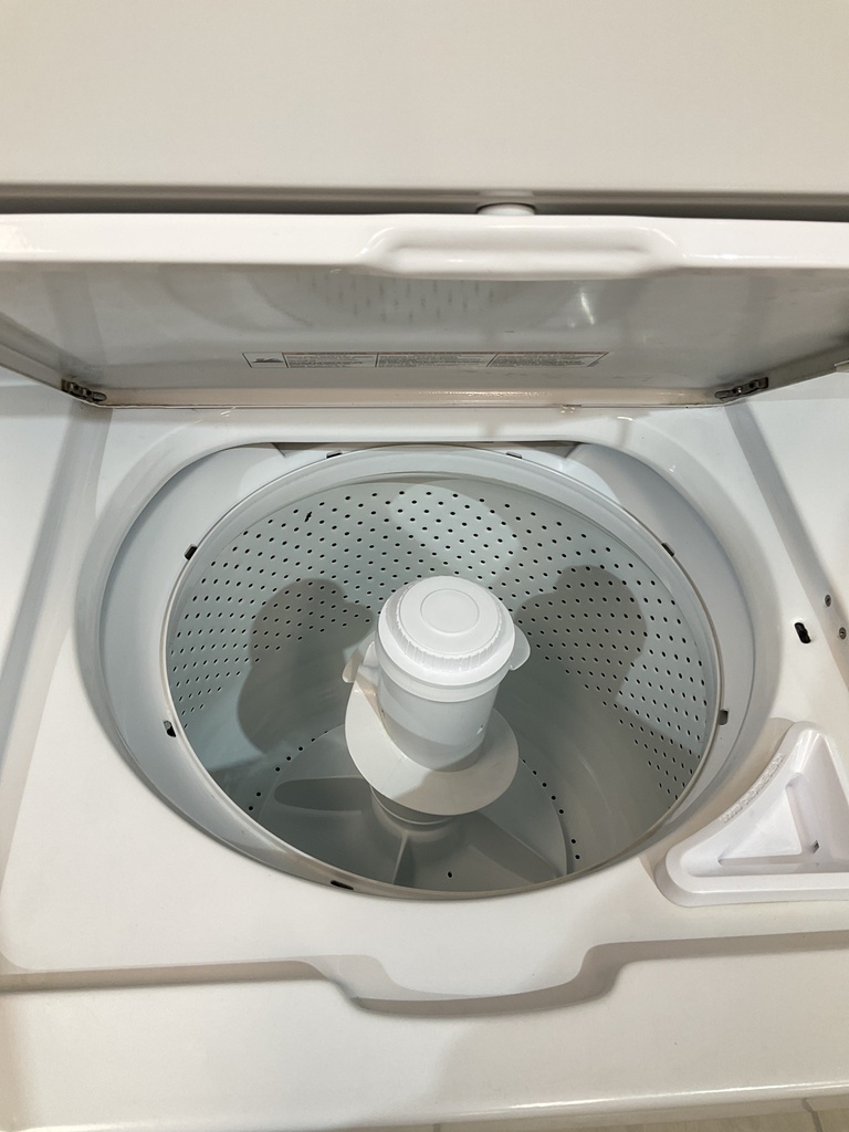 Whirlpool Used Natural Gas Unit Stackable 27x72 ” (White) 