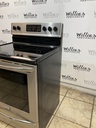 Frigidaire Used Electric Stove 220volts (40/50 AMP) 30inches {3 prong} (Stainless steel) 
