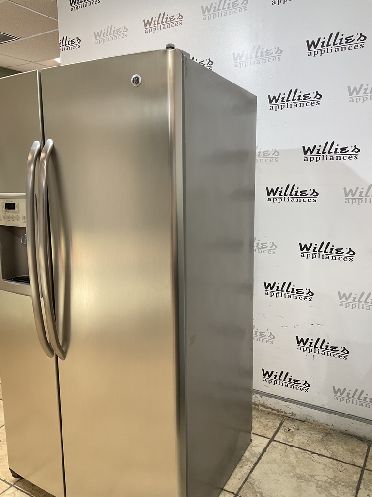 Ge Used Refrigerator Side by Side 36x69 1/2” (Stainless Steel) 