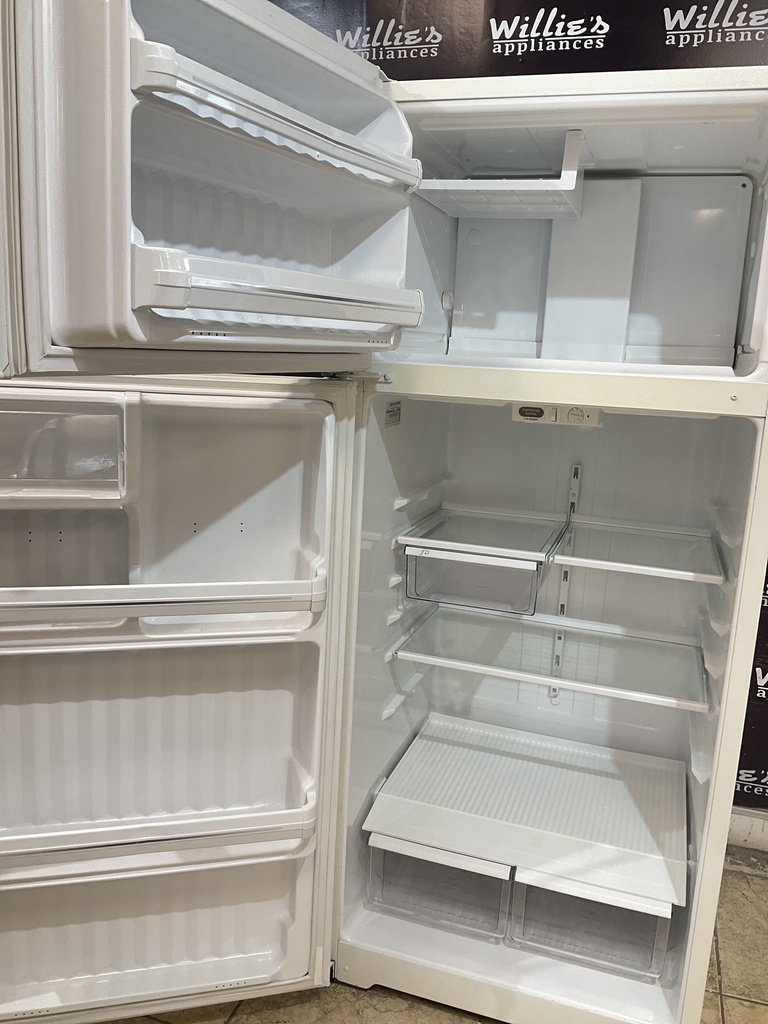 Ge Used Refrigerator Top and Bottom 28x67 (White) 