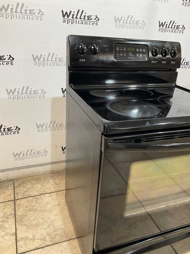 Frigidaire Used Electric Stove 220volts (40/50 AMP) 30inches {no cord} (Black) 