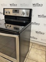 Whirlpool Used Electric Stove 220volts (40/50 AMP) 30inches {no cord} (Stainless Steel) 