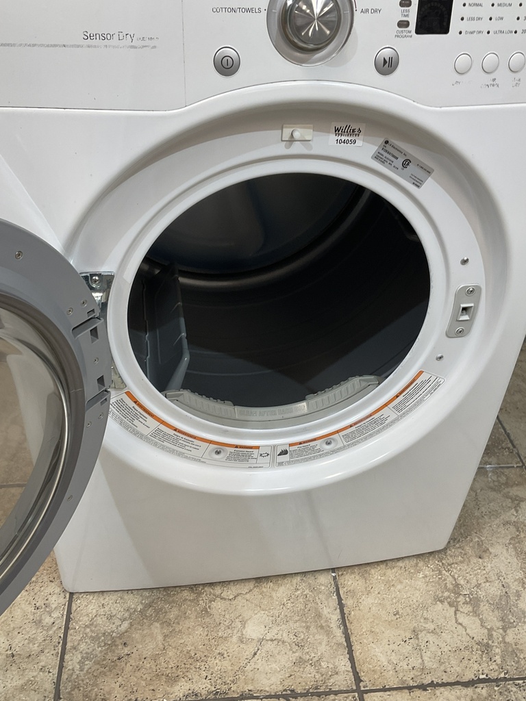 Lg Used Electric Dryer 220volts (30 AMP) 30inches {3 prong} (White) 