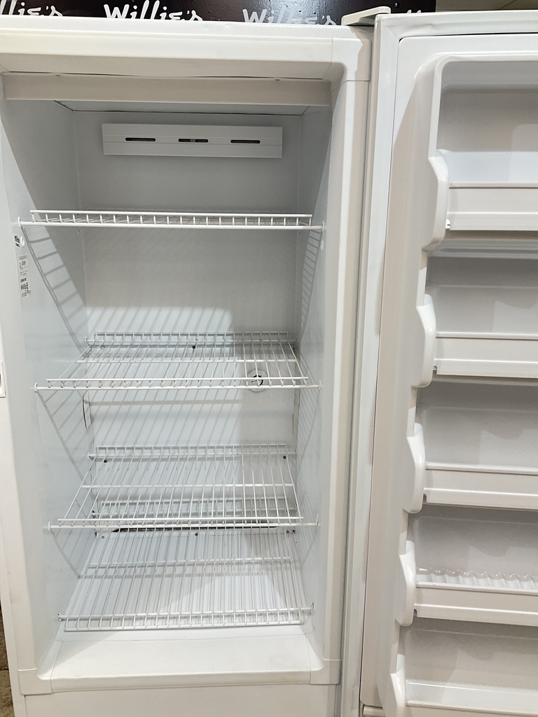 Frigidaire Used Freezer Upright 28x59 1/2” (White) 