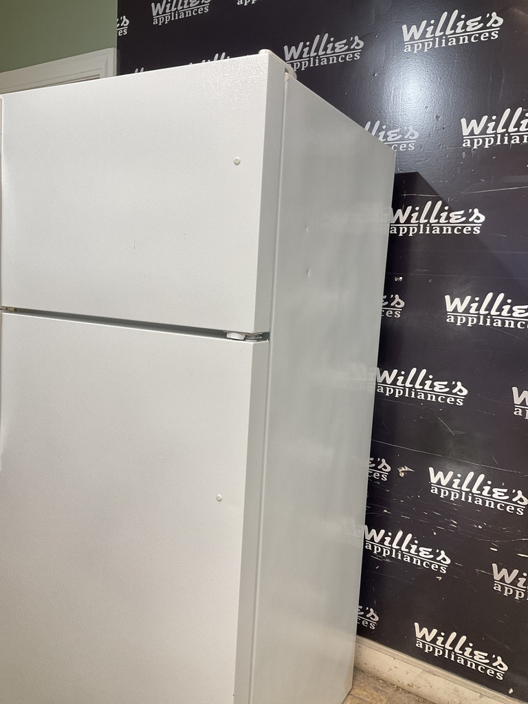 Kenmore Used Refrigerator Top and Bottom 30x66 (White) 