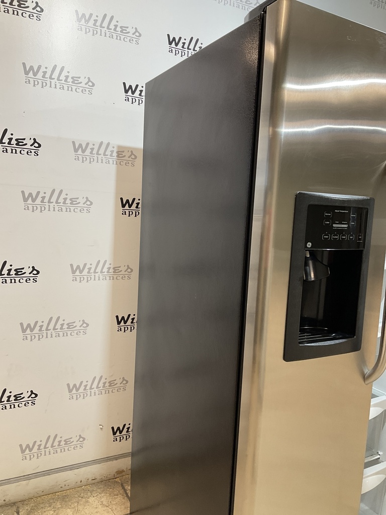 Ge Used Refrigerator Side by side 36x69 1/2” (Stainless steel) 