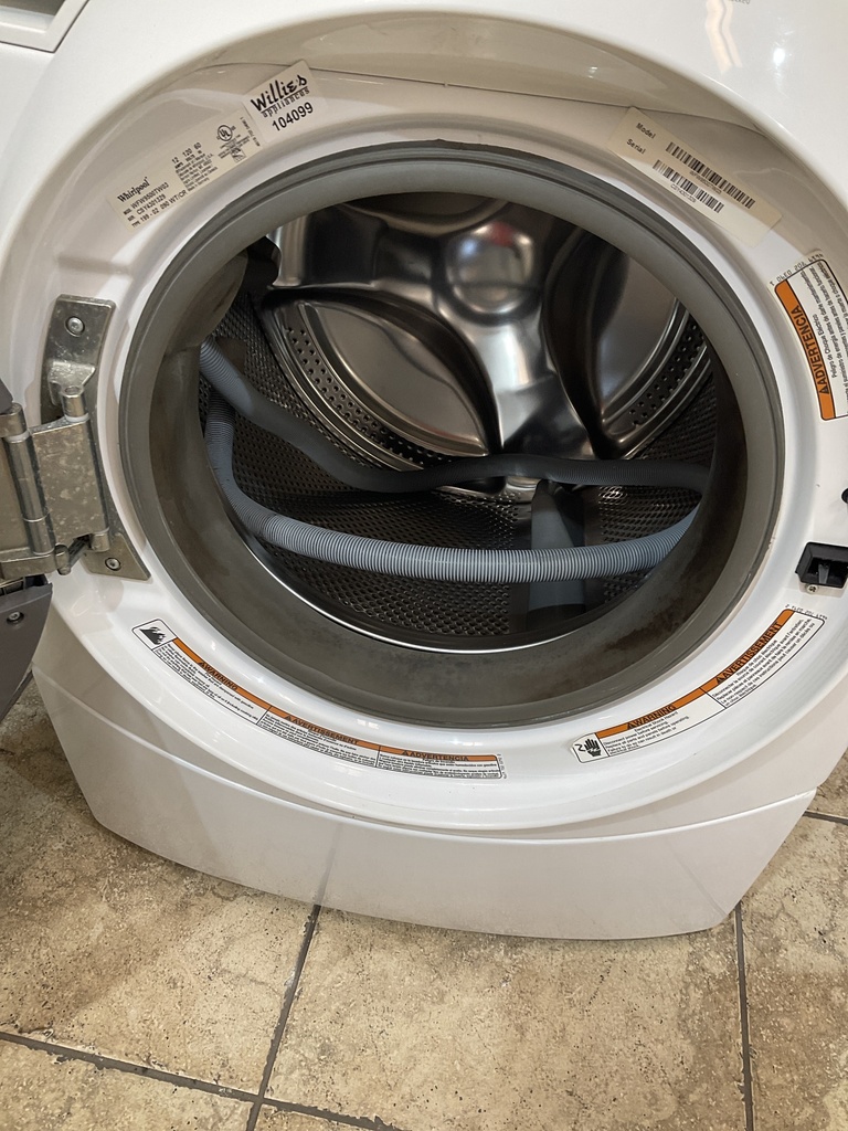 Whirlpool Used Washer Front-load 27inches (White) 