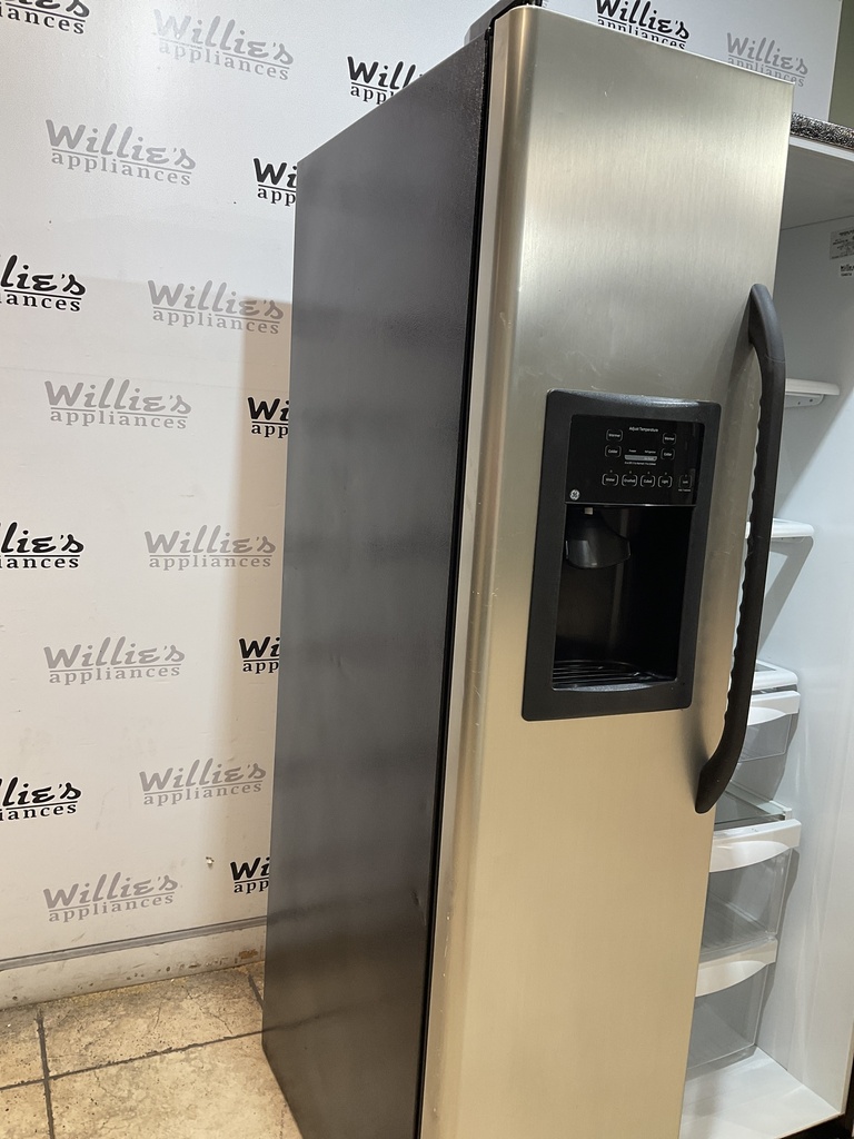 Ge Used Refrigerator Side by side 36x69 1/2” (Stainless steel)