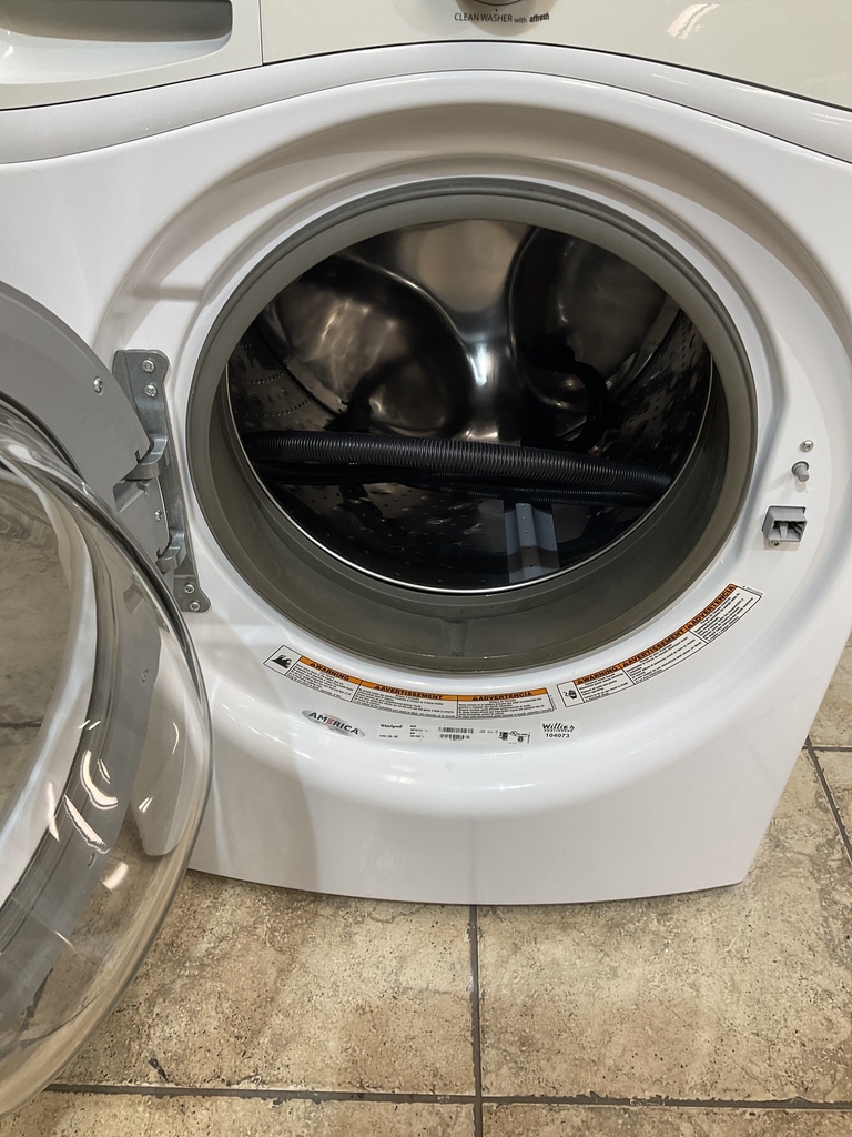 Whirlpool Used Washer front- load 27inches (white)