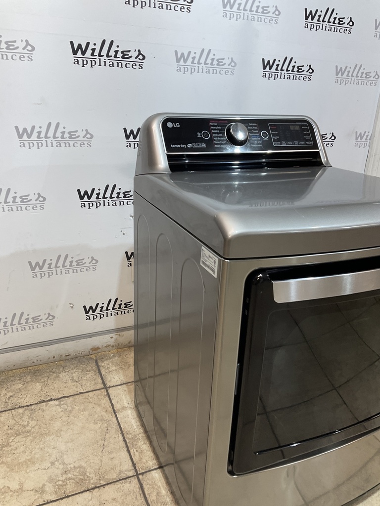 Lg Used Electric Dryer 220volts (30 AMP) 27inches {4 prong} (Grey)