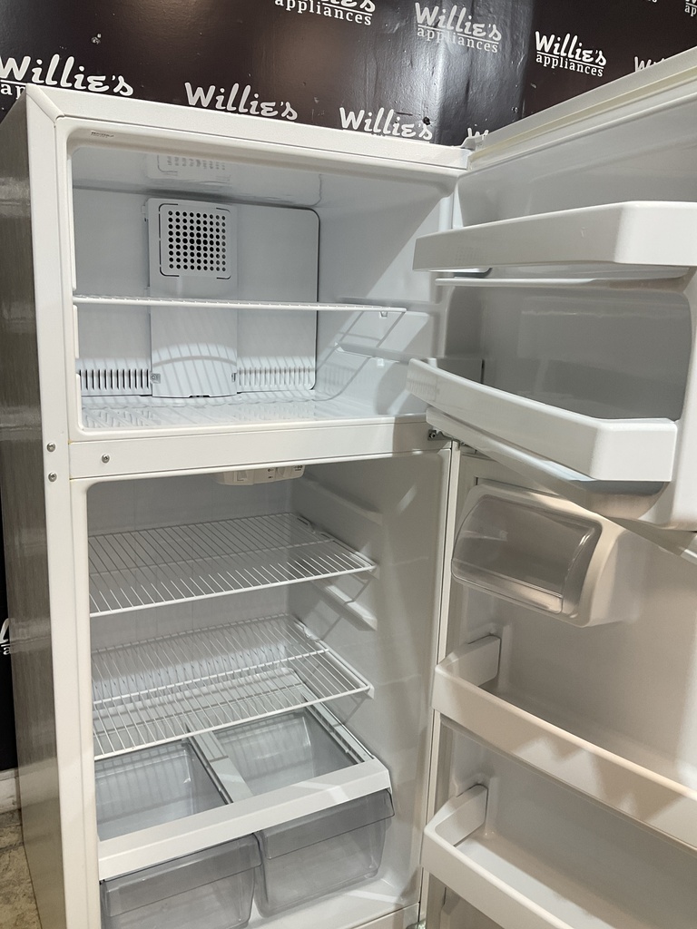 Hotpoint Used Refrigerator Top and Bottom 28x61 1/2” (white) 