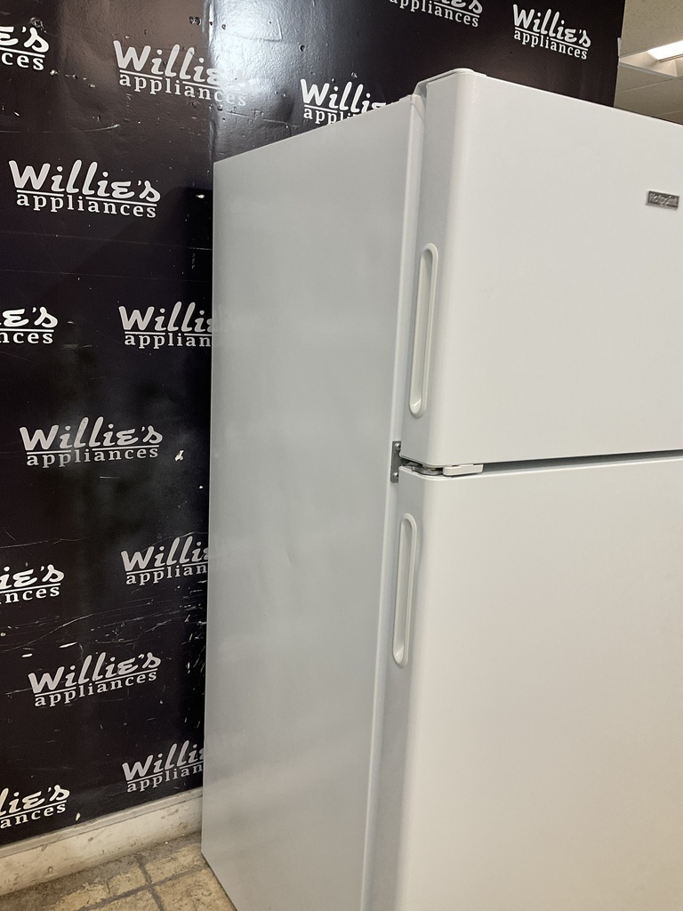 Hotpoint Used Refrigerator Top and Bottom 28x61 1/2” (White) 