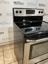Frigidaire Used Electric Stove 220volts (40/50 AMP) 30inches {no cord} (Stainless steel) 