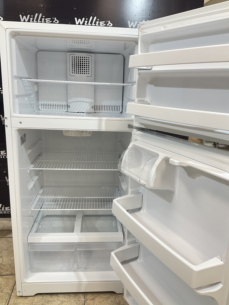Hotpoint Used Refrigerator Top and Bottom 28x61 1/2” (White) 