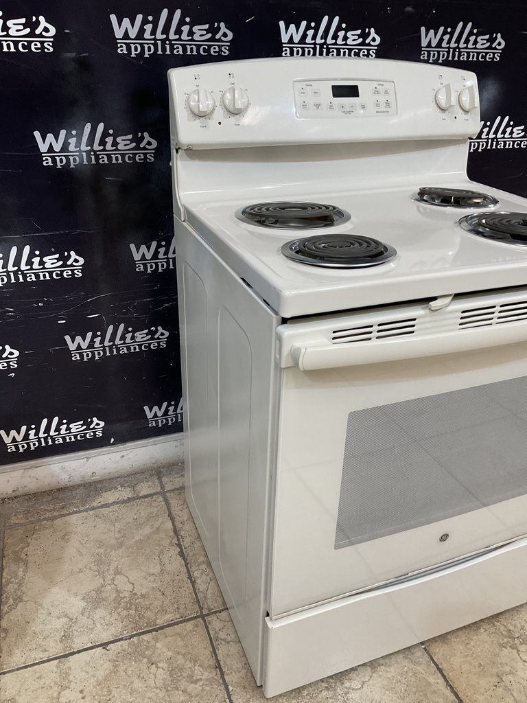 Ge Used Electric Stove 220volts (40/50 AMP) 30inches {3 prong} (Bisque)