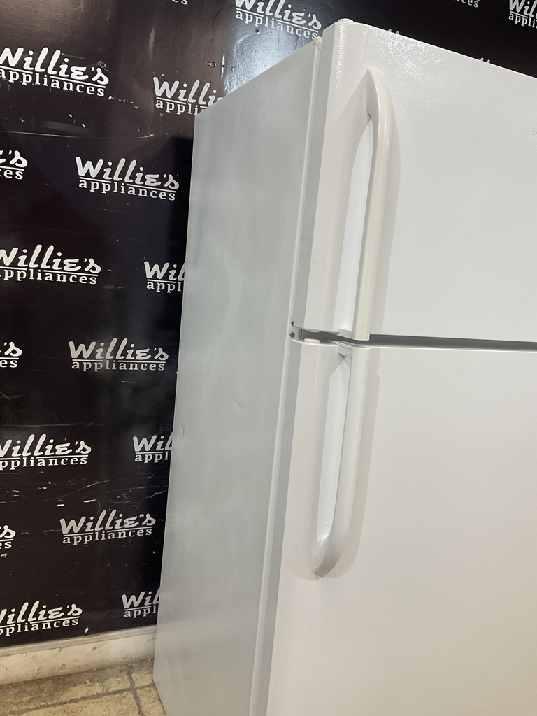 Frigidaire Used Refrigerator Top and 30x66 (White) 