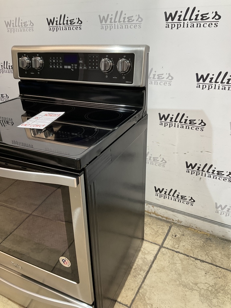 Whirlpool Used Electric Stove 220volts (40/50 AMP) 30inches {no cord} 