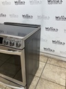 Lg Used Electric Stove 220volts (40/50 AMP) 30inches {no cord} (Stainless steel) 