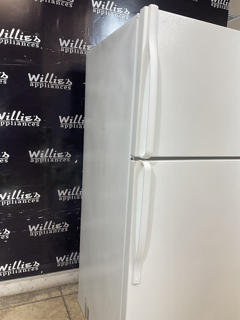 Whirlpool Used Refrigerator Top and Bottom 30x66 (White) 