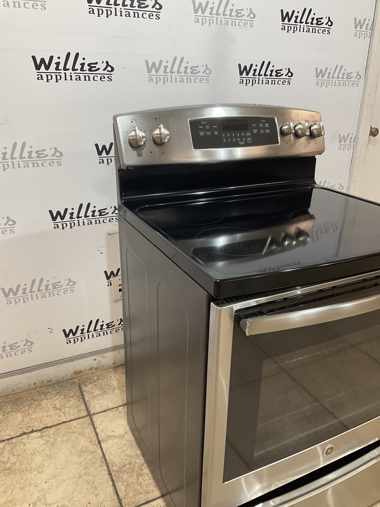 Ge Used Electric Stove 220volts (40/59 AMP) 30inches {3 prong} (Stainless steel) 