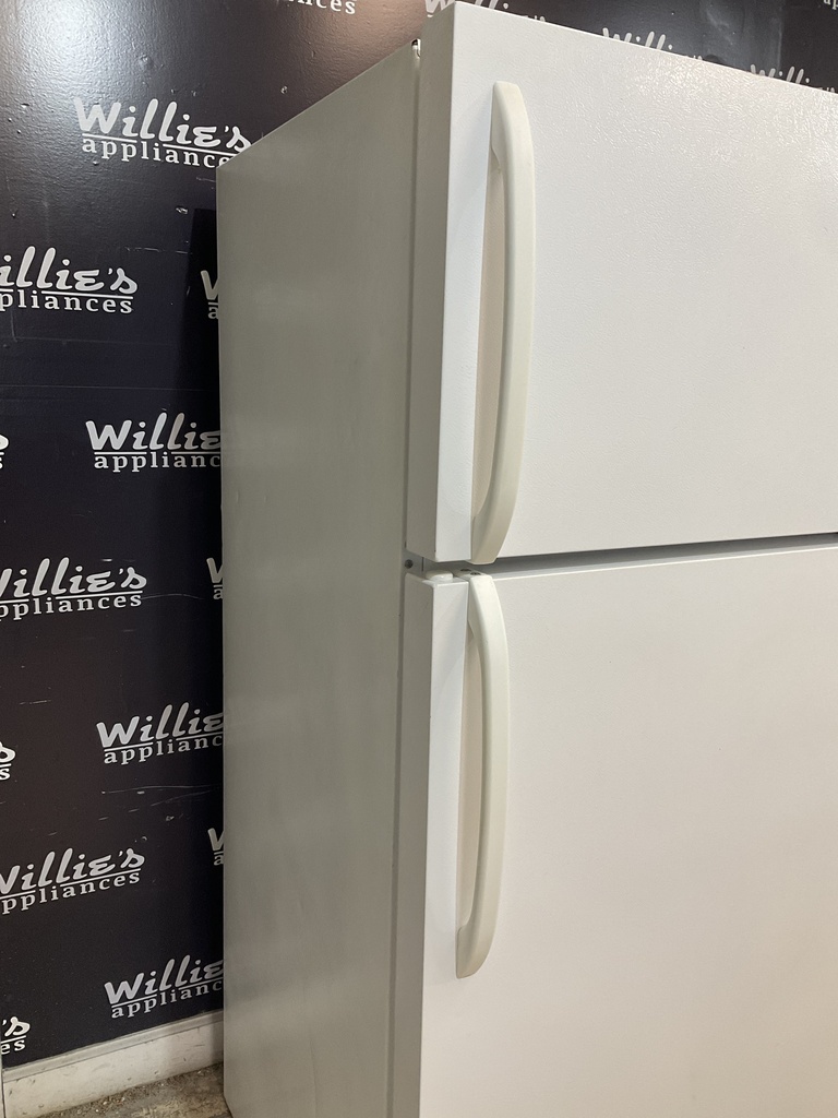Frigidaire Used Refrigerator Top and Bottom 30x66 (White) 