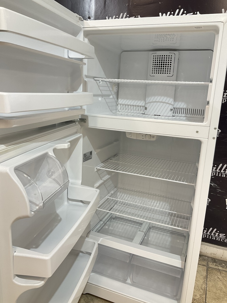 Hotpoint Used Refrigerator Top and Bottom 28x61 1/2” (White)