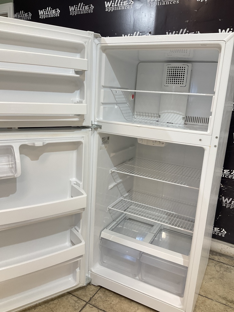 Hotpoint Used Refrigerator Top and Bottom 28x61 1/2”