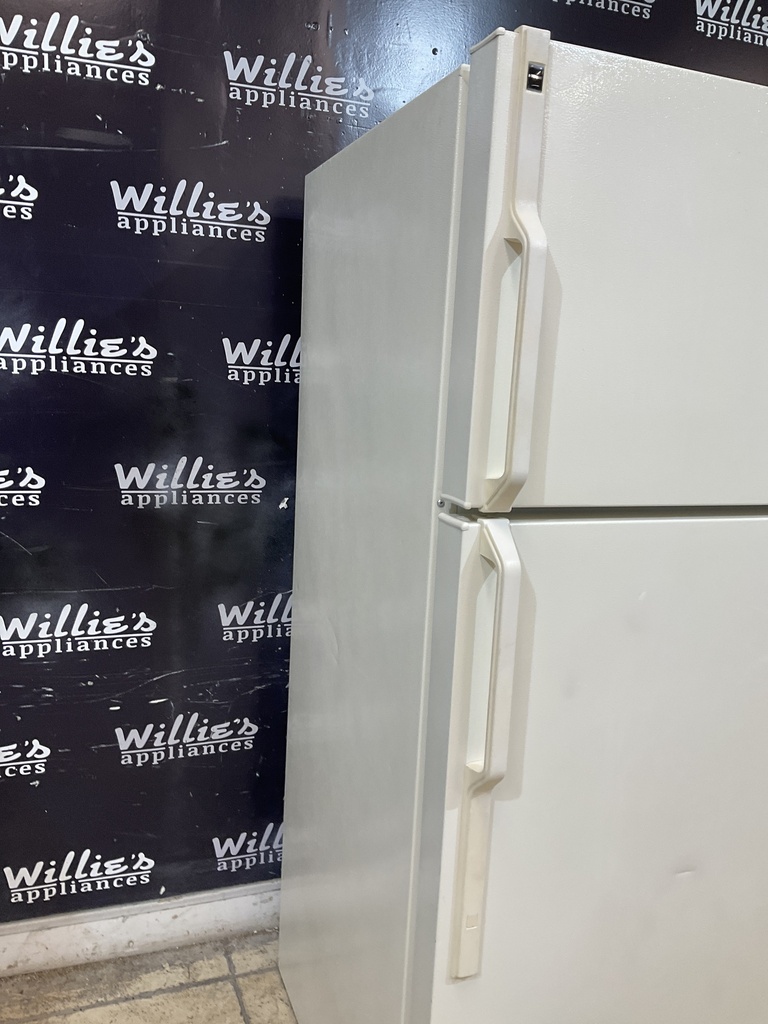 Hotpoint Used Refrigerator Top and Bottom 28x61 (Bisque) 