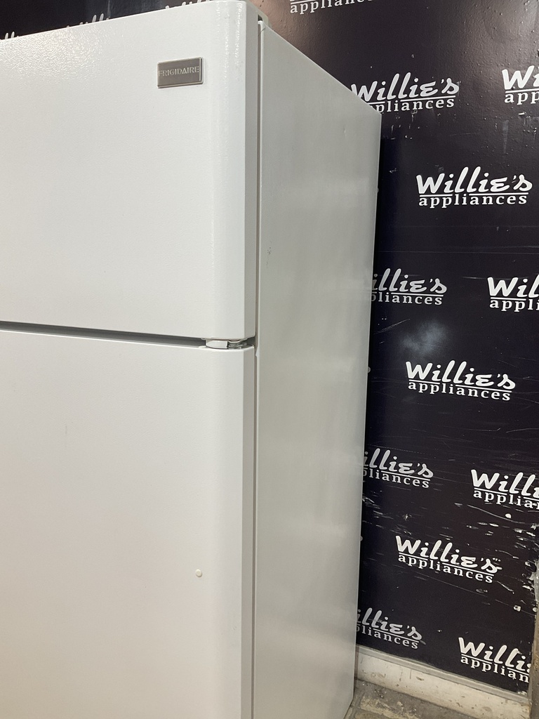 Frigidaire Used Refrigerator Top and Bottom 30x66 (White) 