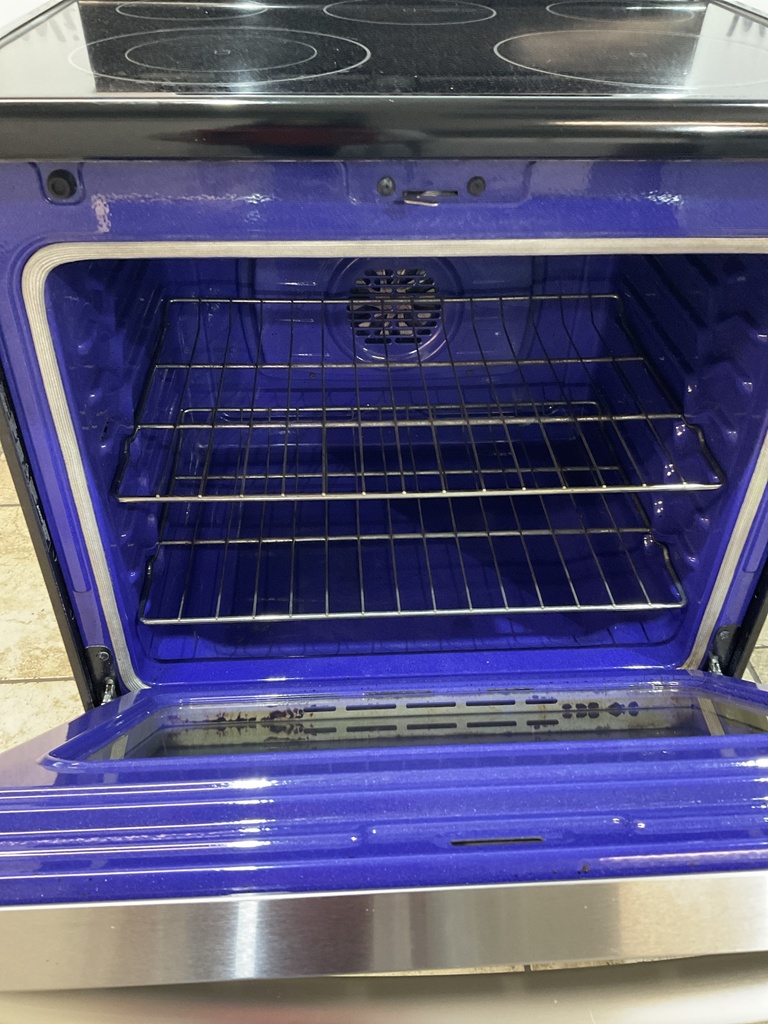 Lg Used Electric Stove 220volts (40/50 AMP) 30inches {no cord} (Stainless steel) 