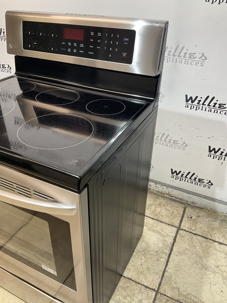 Lg Used Electric Stove 220volts (40/50 AMP) 30inches {no cord} (Stainless steel) 