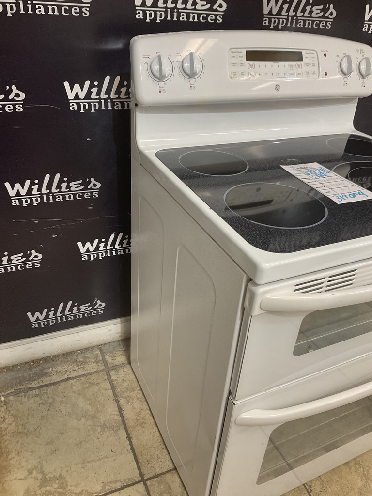 Ge Used Electric Stove Double Oven 220volts (40/50 AMP) 30inches {3 prong} (White) 