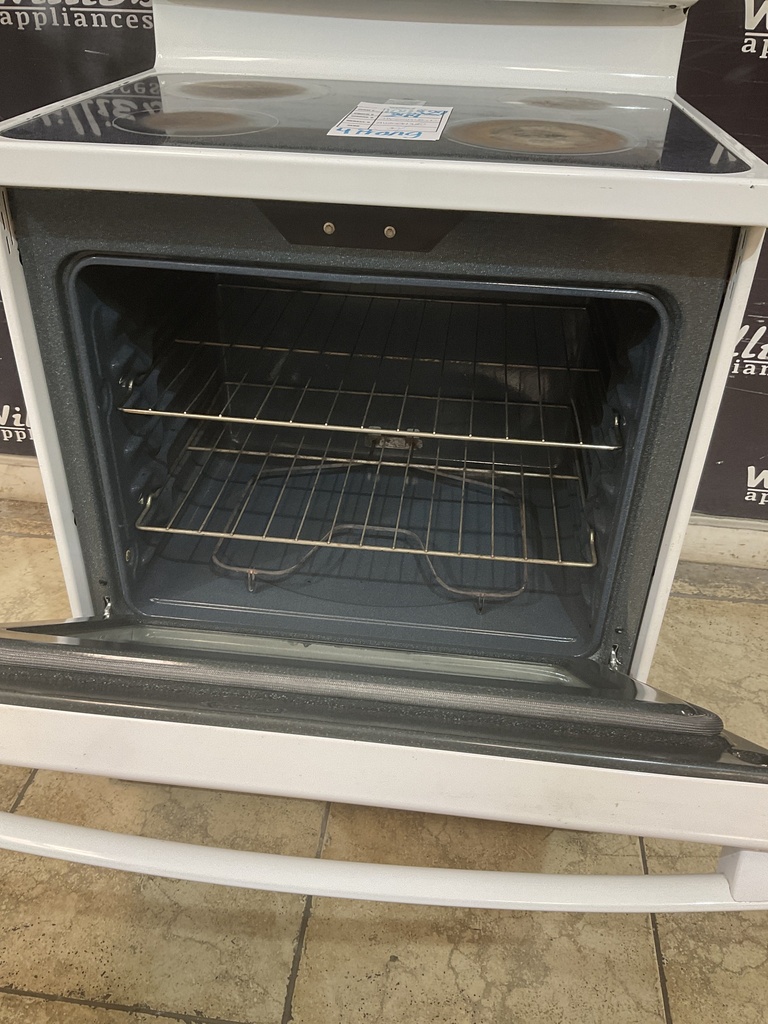 Ge Used Electric Stove 220volts (40/50 AMP) 30inches {4 prong} (White)