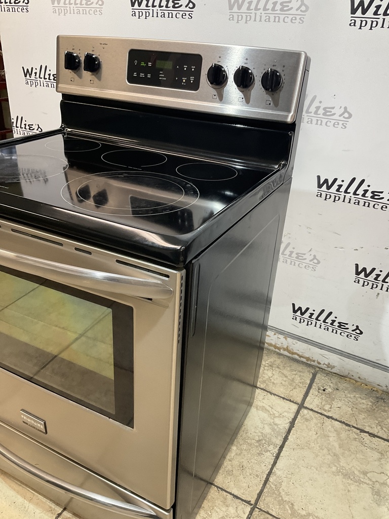 Frigidaire Used Electric Stove 220volts (40/50 AMP) 30inches {4 prong} (Stainless Steel) 